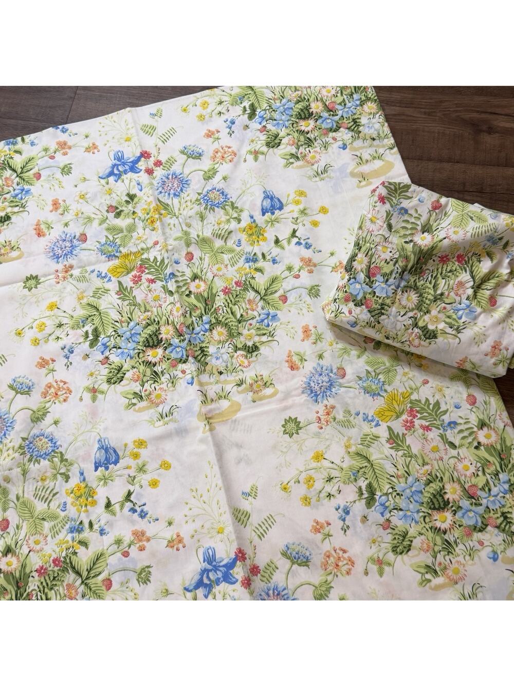 2 Vtg Pequot Percale Twin Flat Sheets Madeira Gardens Floral Flat Fitted